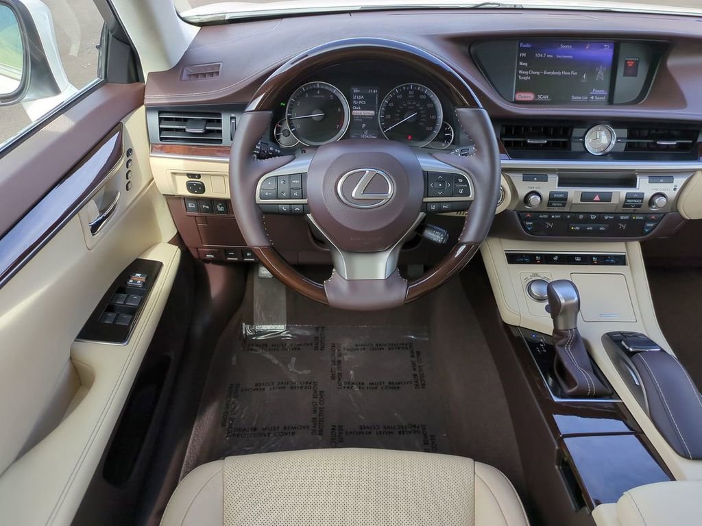 Used 2017 Lexus ES 350 image 14
