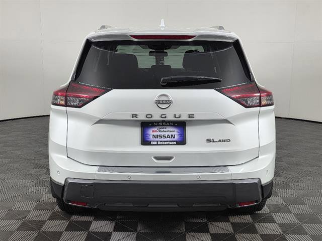 Used 2024 Nissan Rogue SL w/ SL Premium Package AWD/4WD image 5