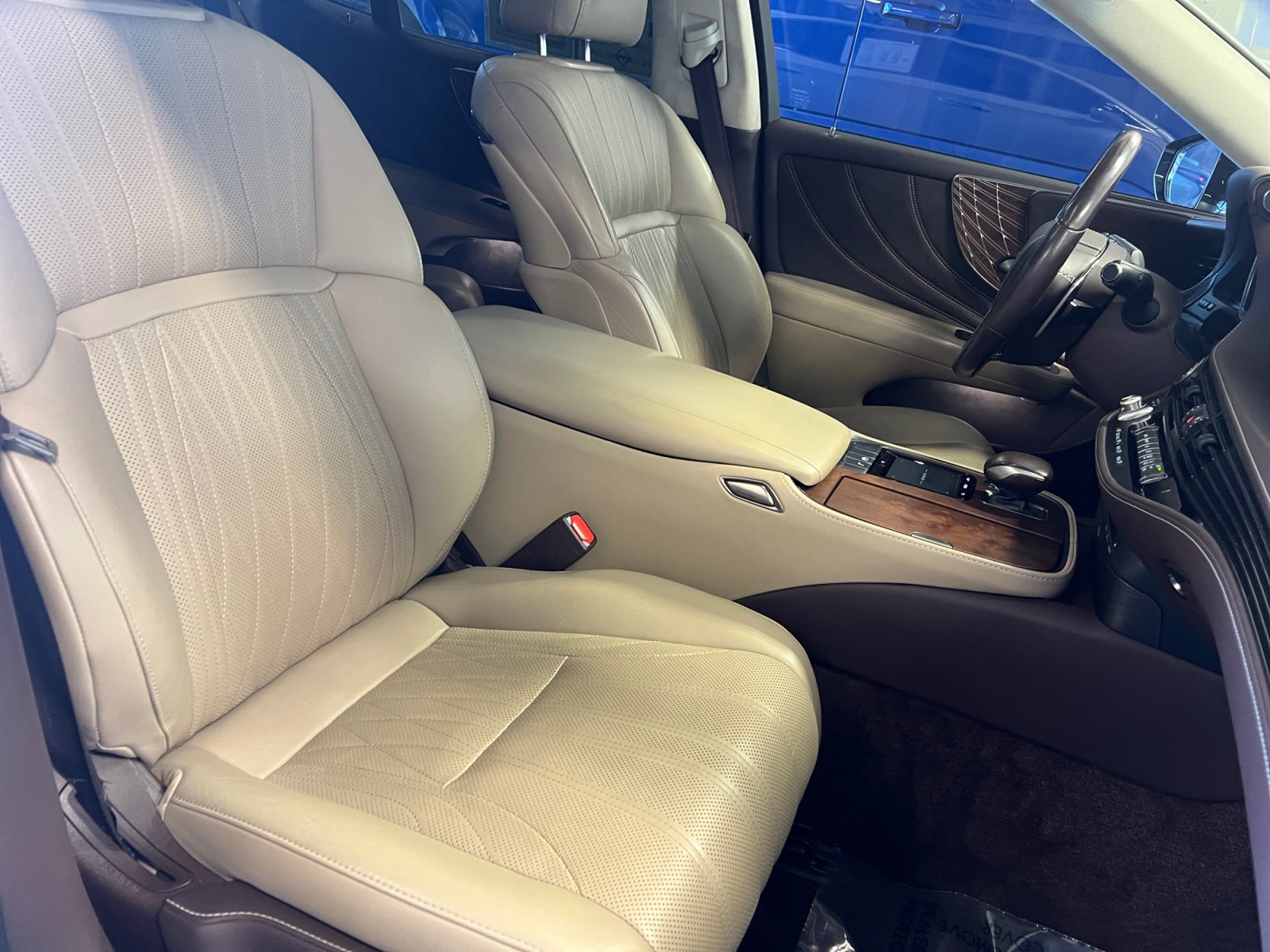 Used 2018 Lexus LS 500 AWD image 33