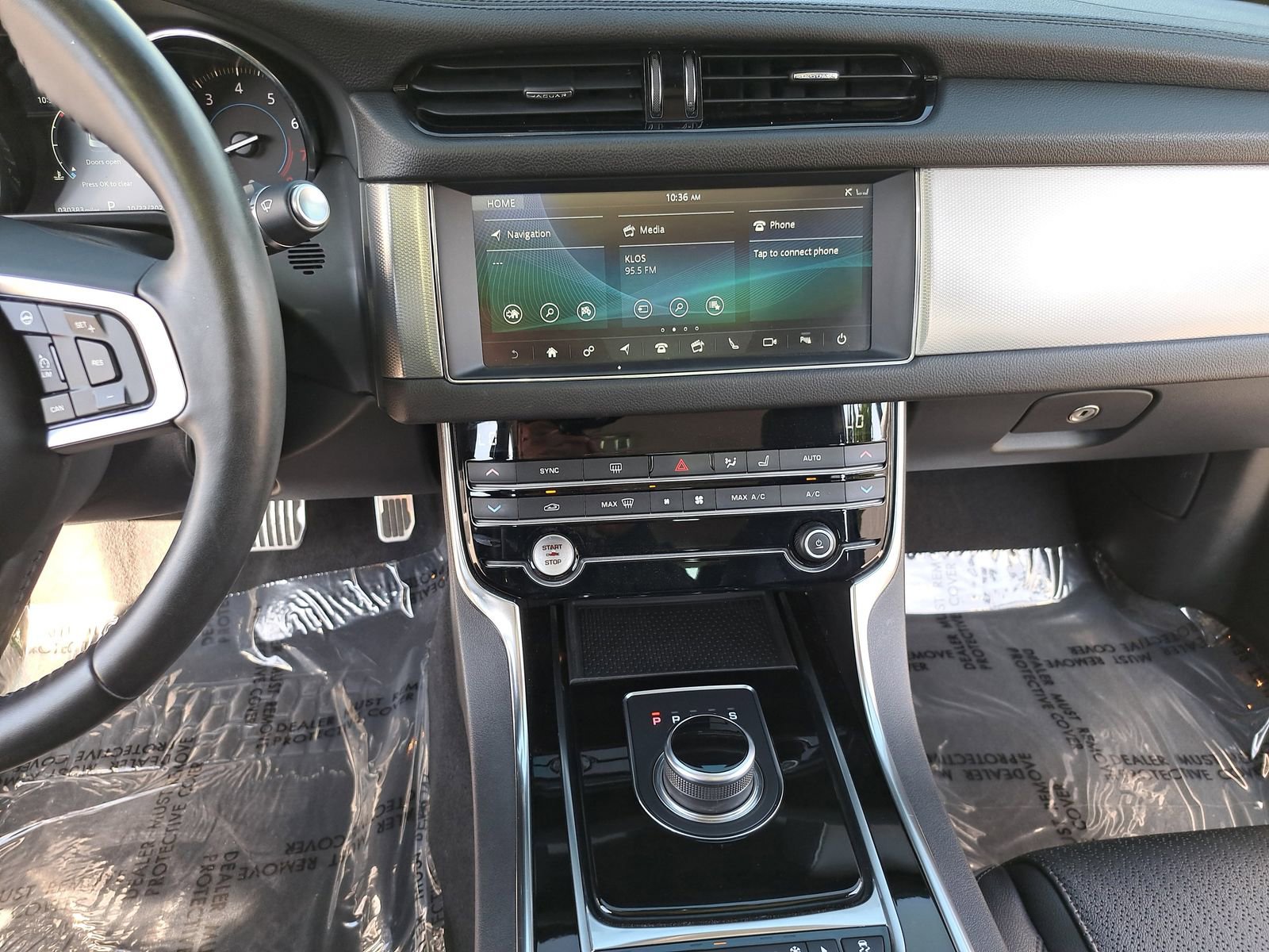 Used 2019 Jaguar XF Prestige image 21