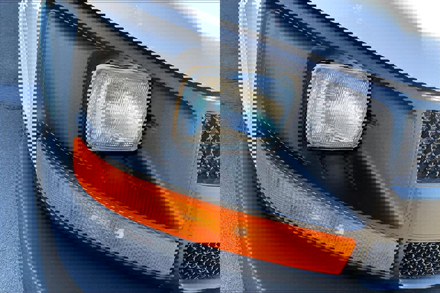 Used 2017 Chevrolet Express 2500 LS image 24