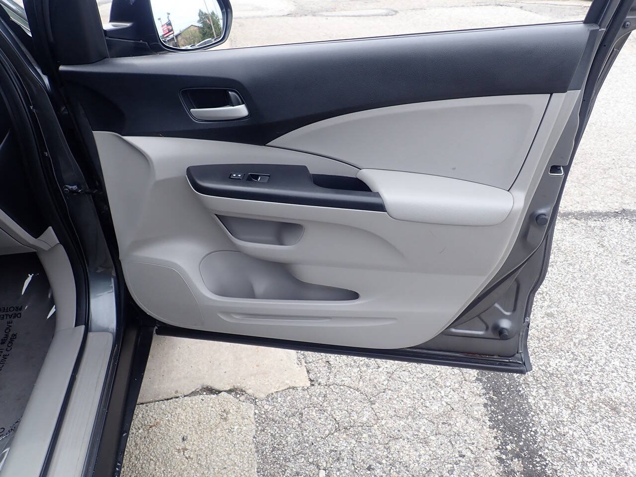 Used 2013 Honda CR-V LX image 23