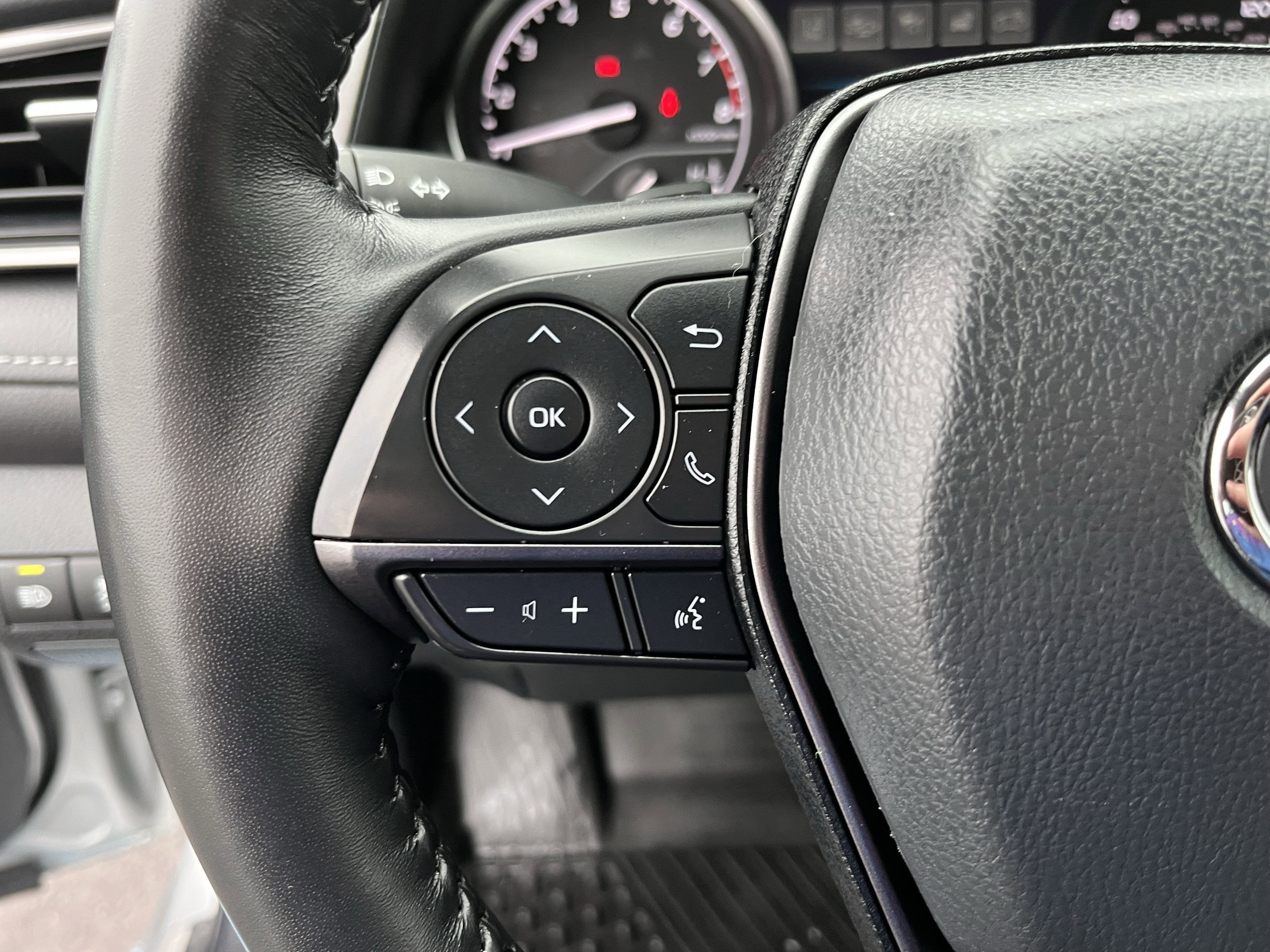 Used 2024 Toyota Camry SE image 18