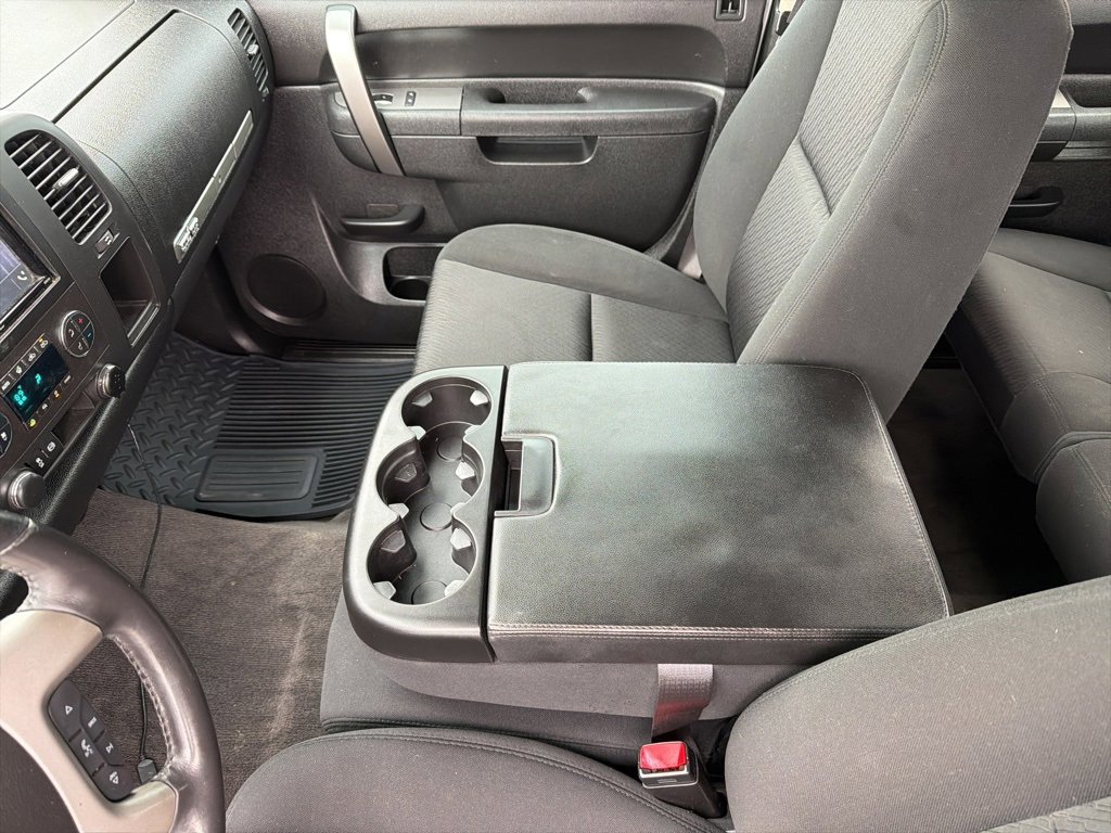 Used 2014 Chevrolet Silverado 2500 LT w/ Texas Edition image 40