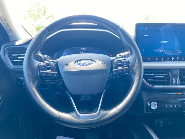 Used 2025 Ford Escape Platinum AWD/4WD image 22