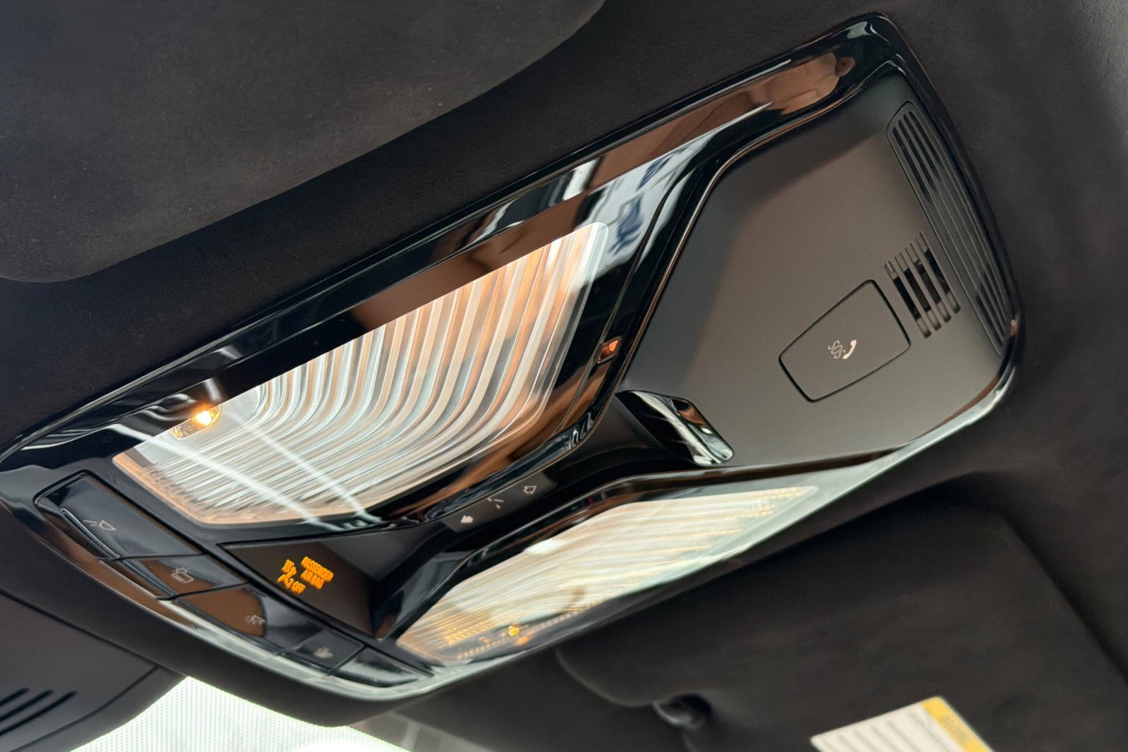 Certified 2022 BMW X7 xDrive40i w/ M Sport Package image 24