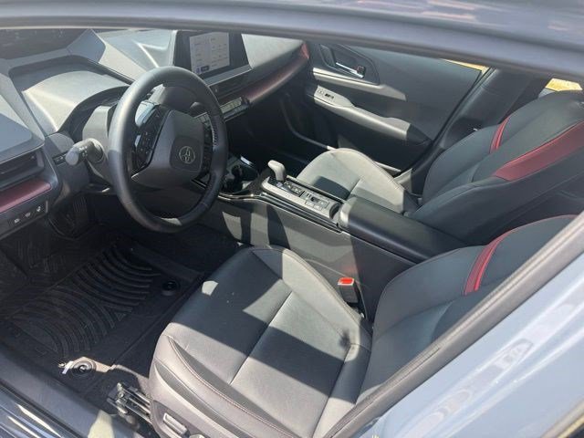 Used 2024 Toyota Prius Prime XSE Premium image 10