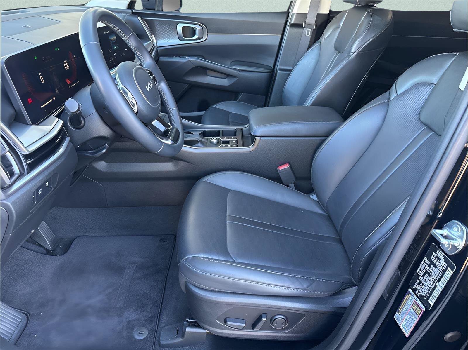Used 2025 Kia Sorento EX w/ Panoramic Sunroof Package FWD image 21