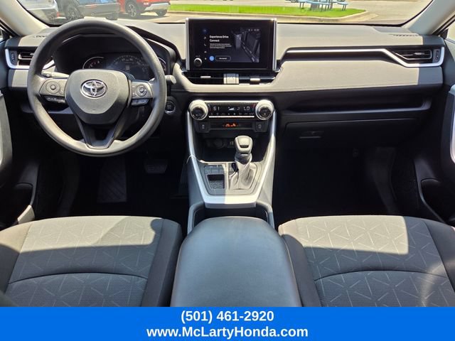 Used 2025 Toyota RAV4 XLE FWD image 12