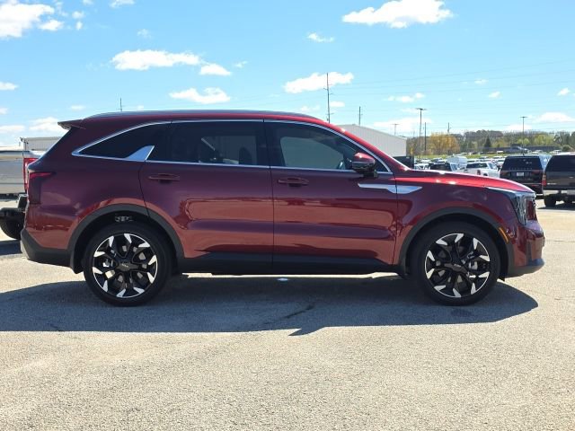 Used 2025 Kia Sorento EX w/ Panoramic Sunroof Package image 6