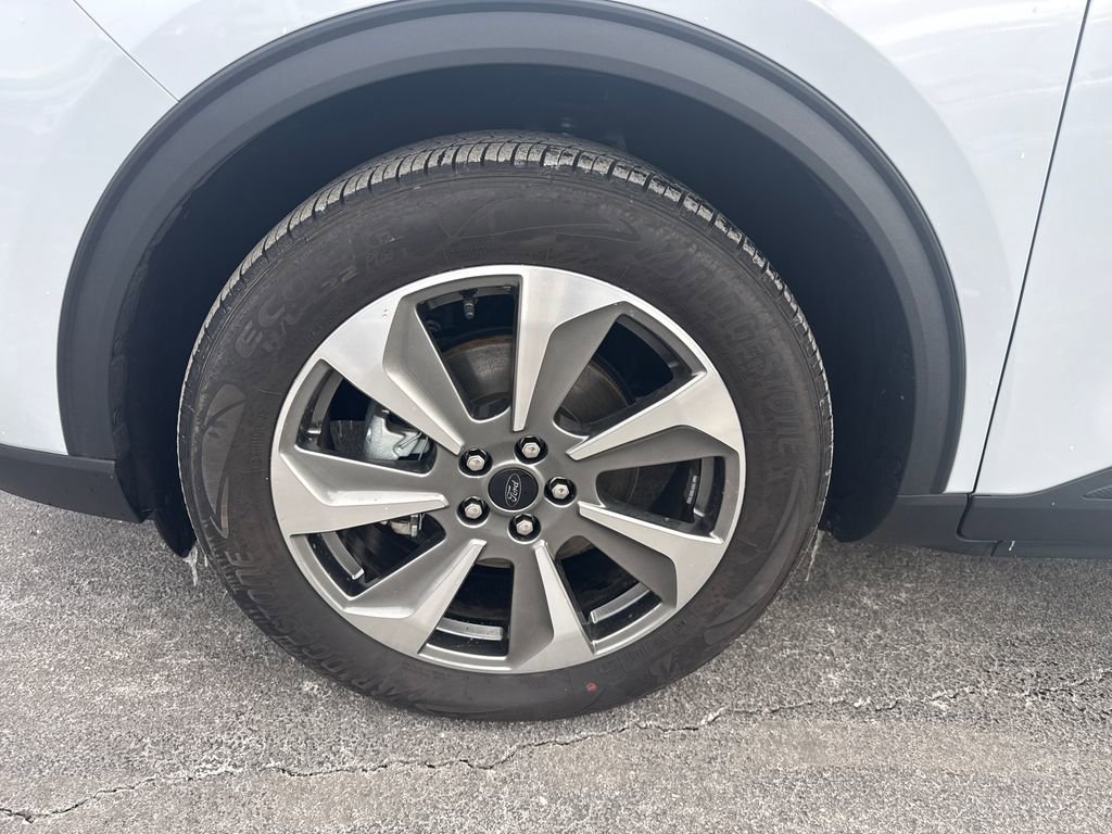 Used 2025 Ford Escape Platinum w/ Premium Technology Package image 22