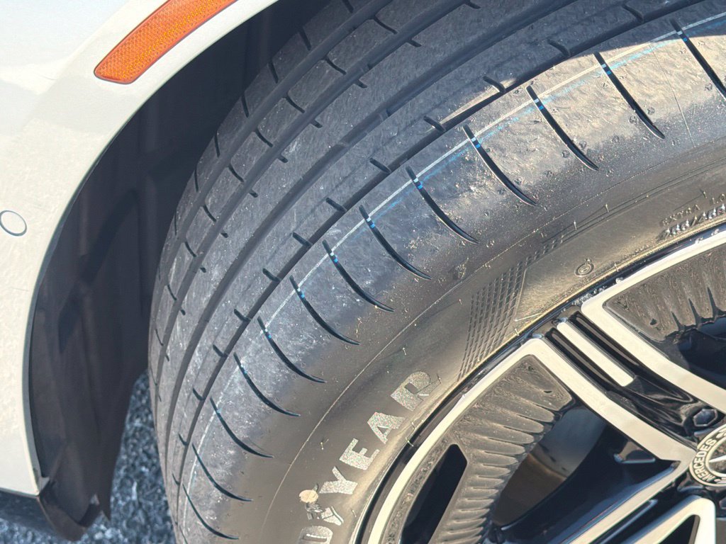 Certified 2023 Mercedes-Benz EQS 580 4MATIC Sedan image 18