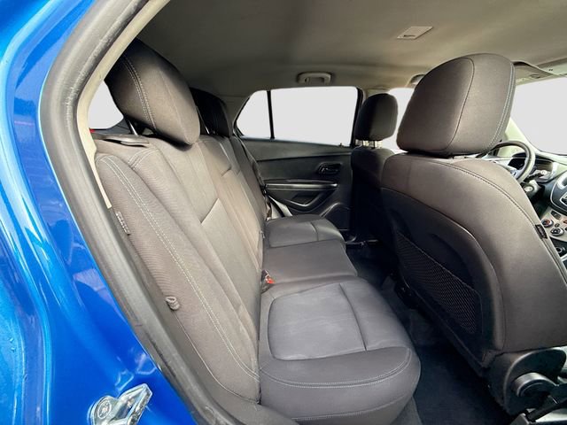 Used 2015 Chevrolet Trax LT w/ LPO, Cargo Package image 25