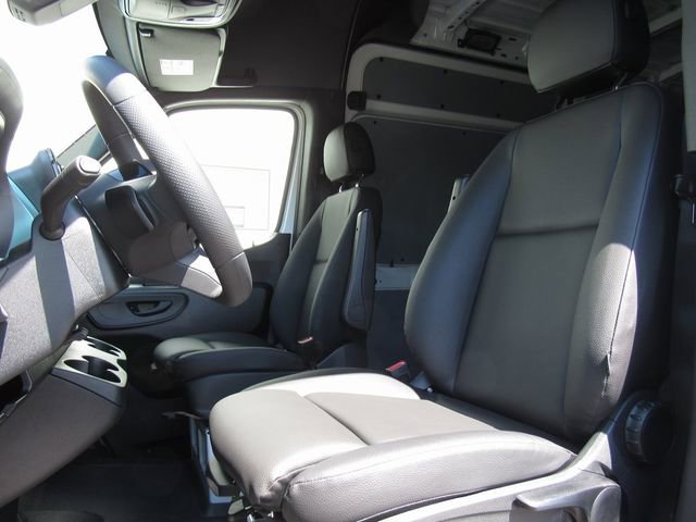 New 2025 Mercedes-Benz Sprinter 2500 image 11