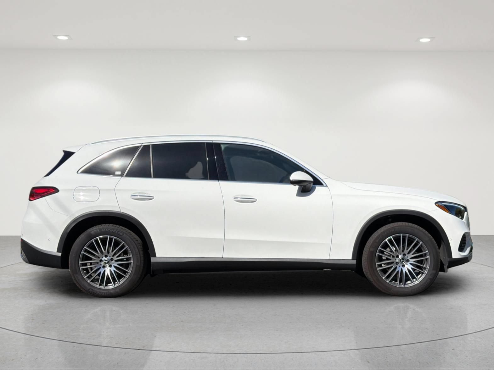 Used 2016 Mercedes-Benz GLC 300 4MATIC image 6