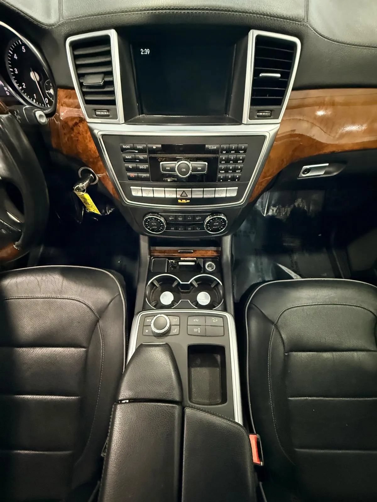 Used 2013 Mercedes-Benz GL 550 4MATIC image 27