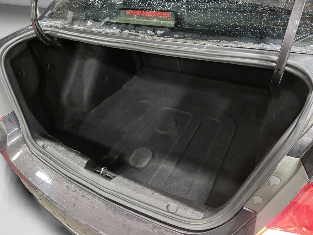 Used 2015 Chevrolet Cruze LT image 26