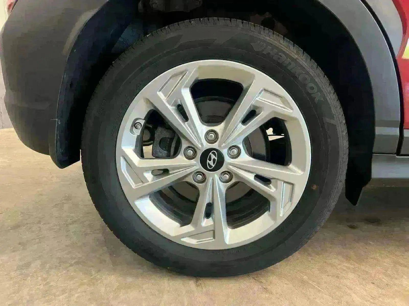 Used 2022 Hyundai Kona SEL w/ Convenience Package image 19