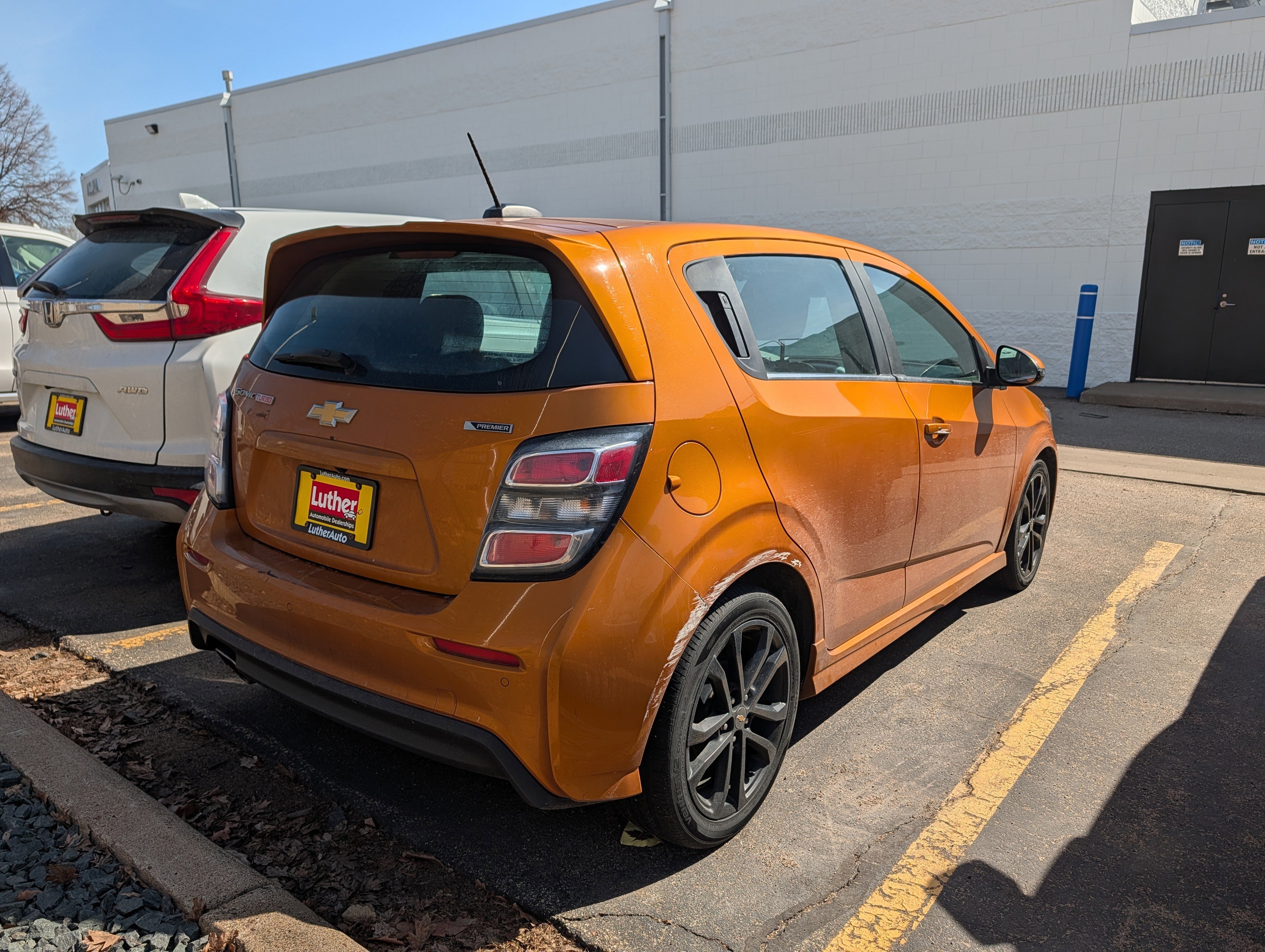 Used 2017 Chevrolet Sonic Premier w/ Driver Confidence Package image 4