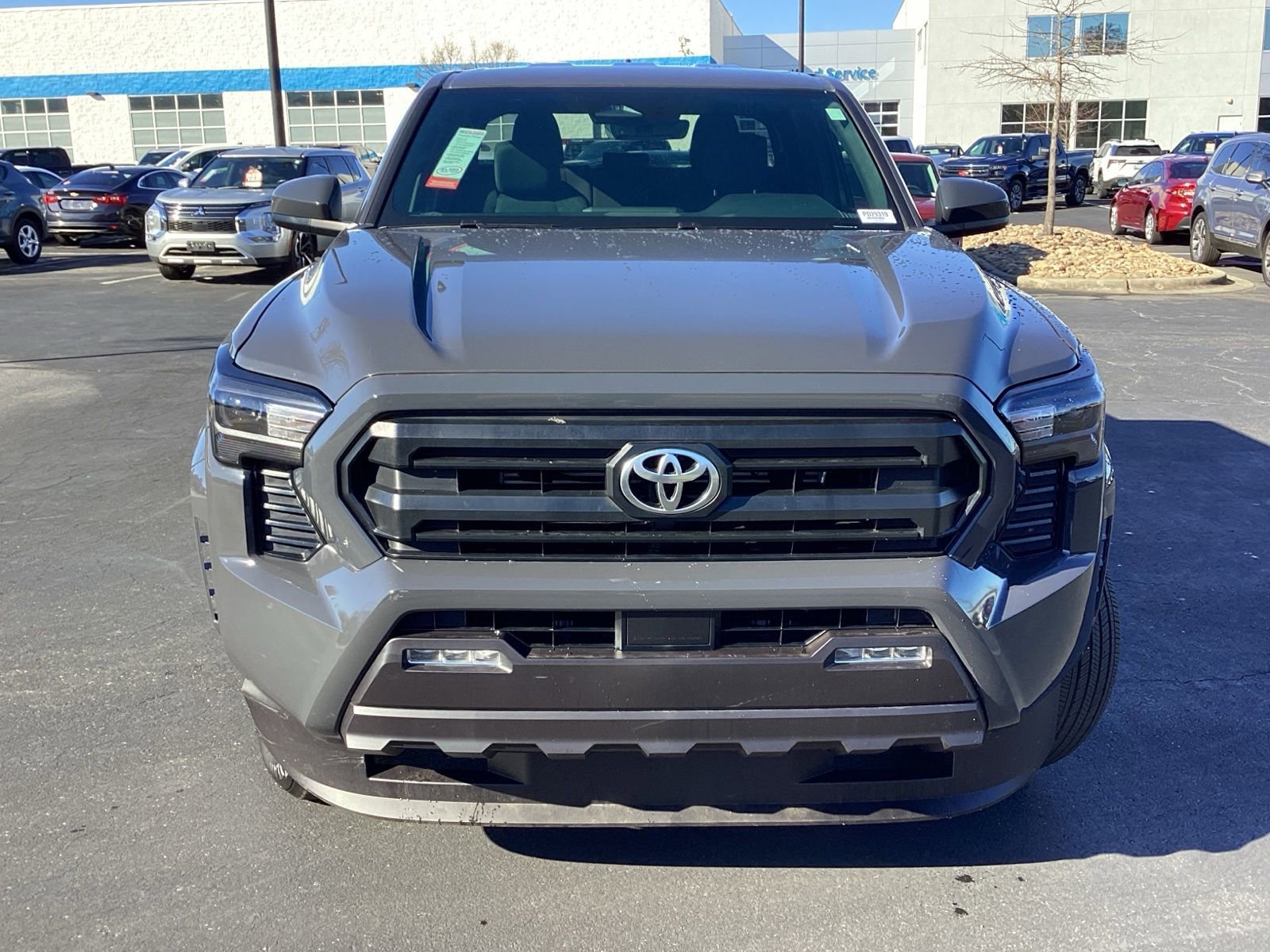 Used 2025 Toyota Tacoma SR5 image 7