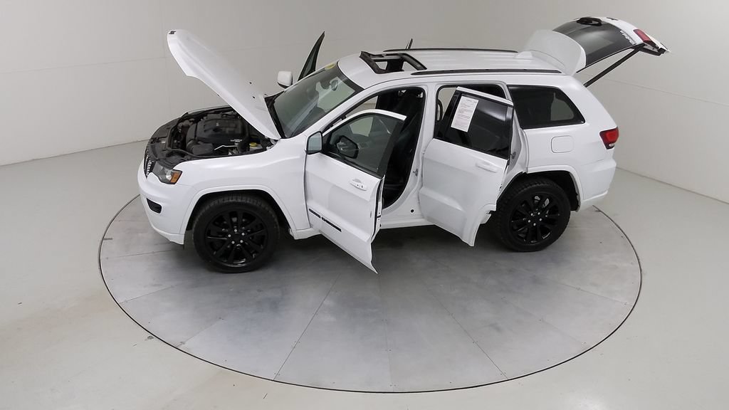 Used 2019 Jeep Grand Cherokee Altitude AWD/4WD image 52