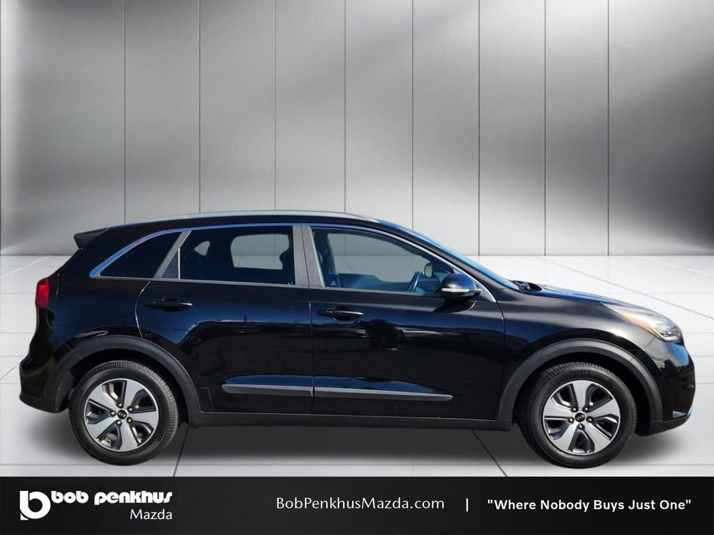 Used 2018 Kia Niro EX Premium image 24
