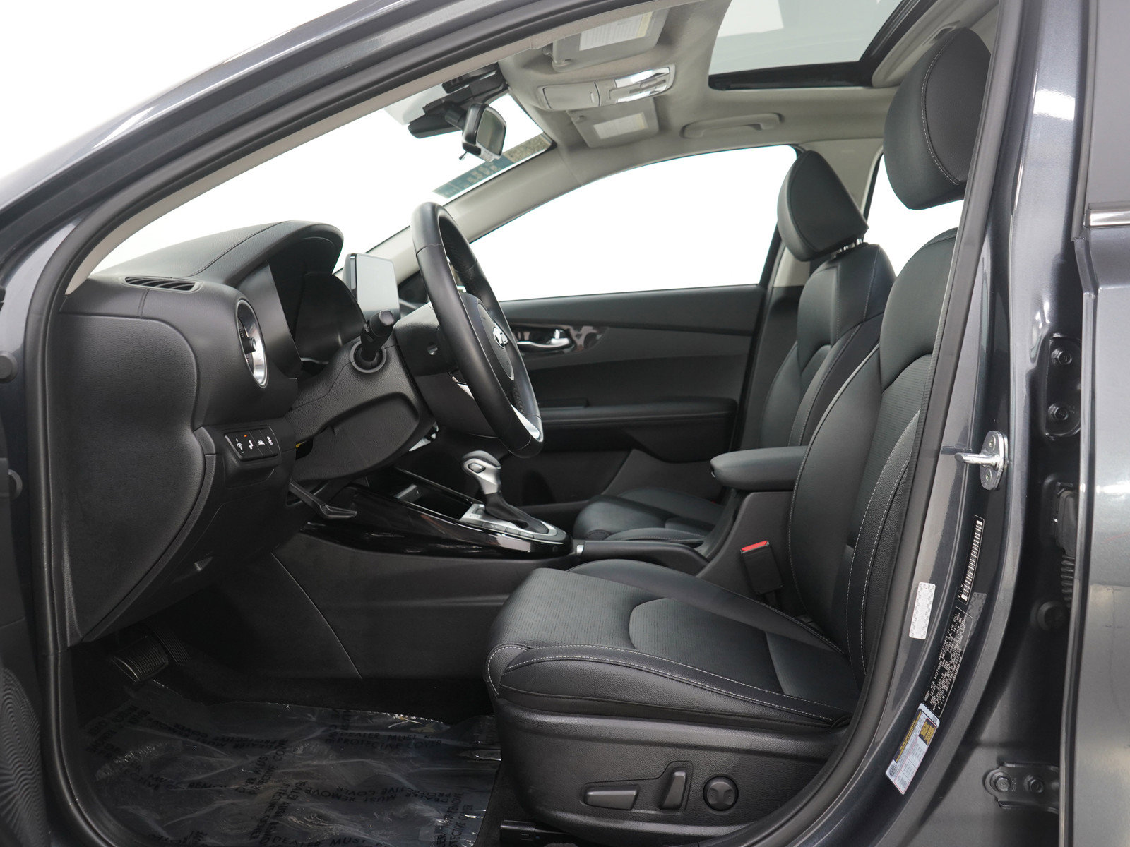 Used 2021 Kia Forte EX image 21