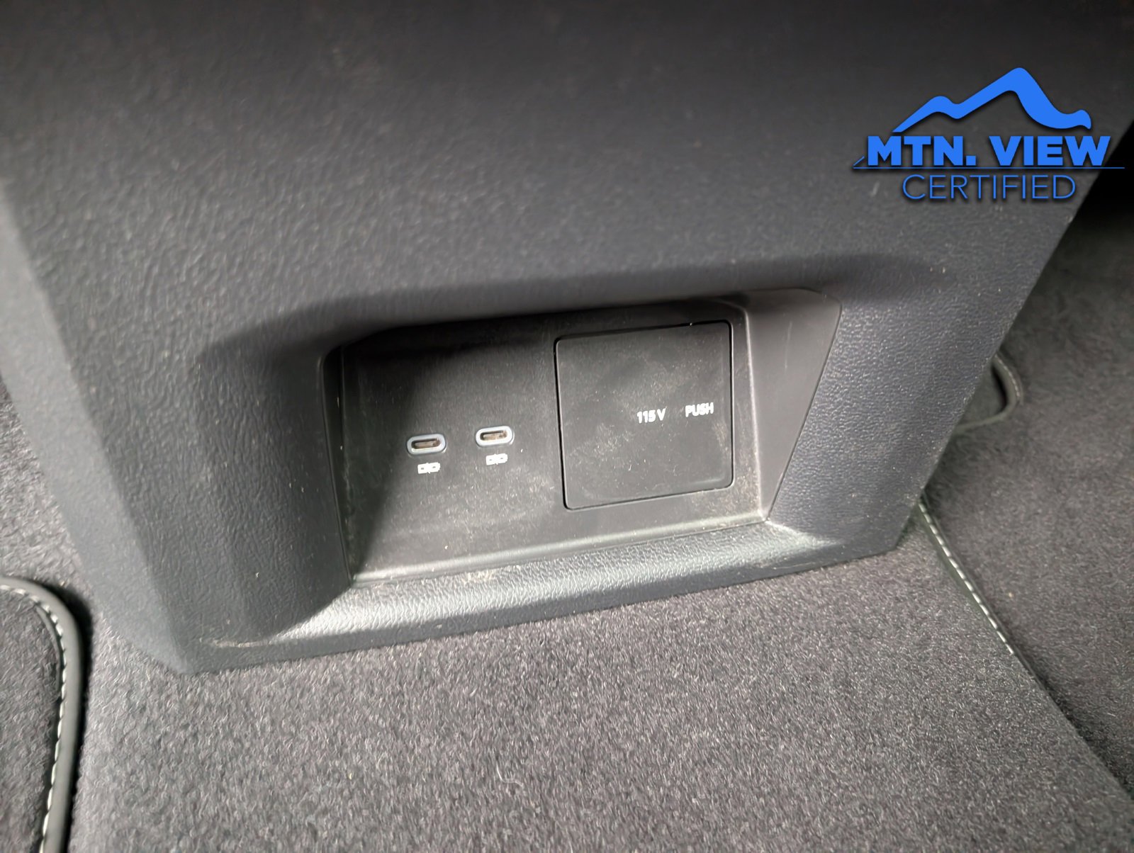 Used 2023 Volkswagen Atlas Cross Sport SE image 16