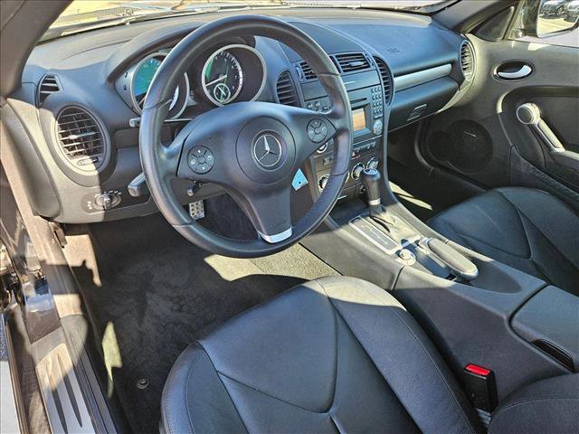 Used 2010 Mercedes-Benz SLK 300 image 10