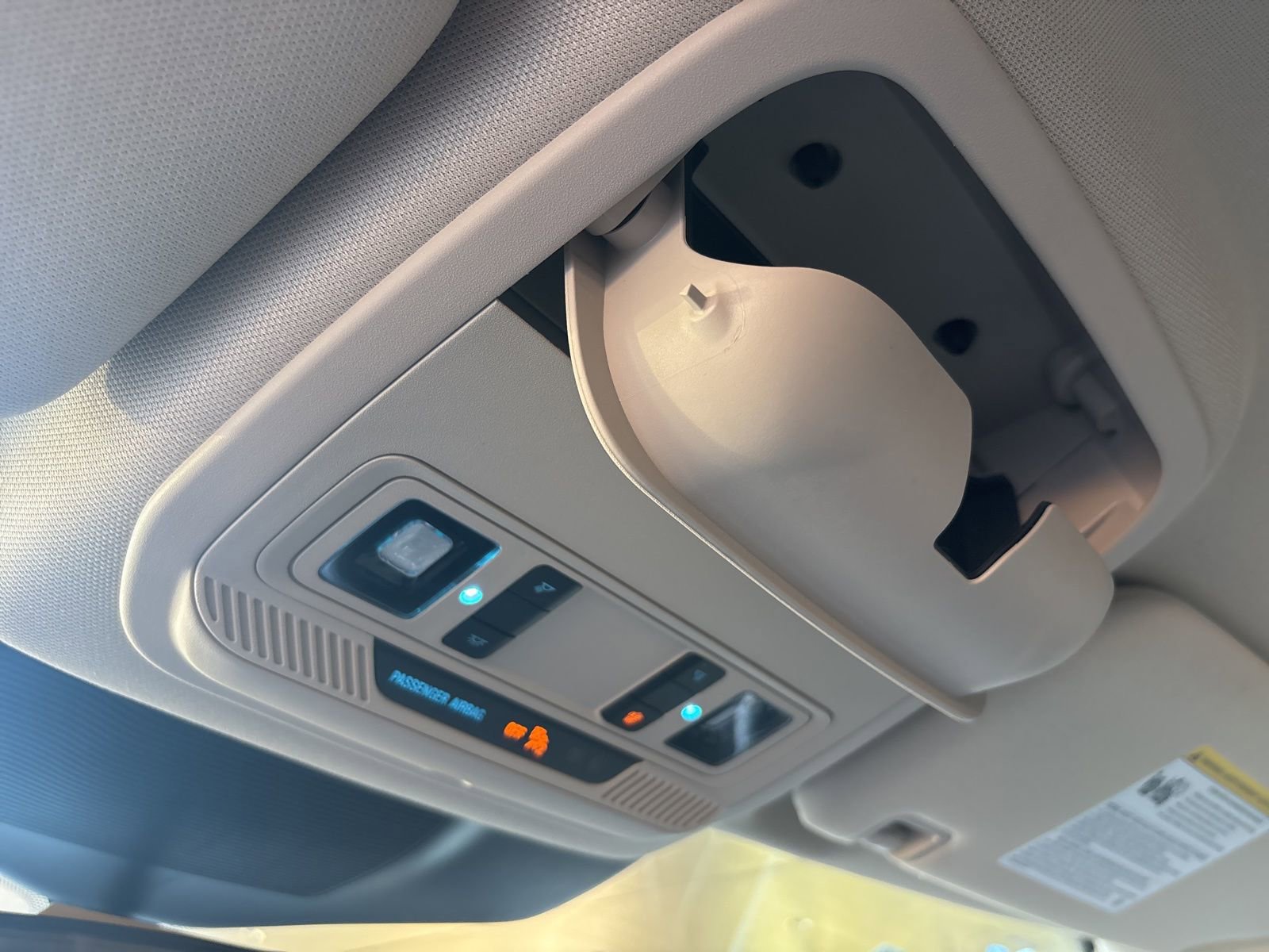 Certified 2023 Ford Explorer XLT w/ Equipment Group 202A AWD/4WD image 34