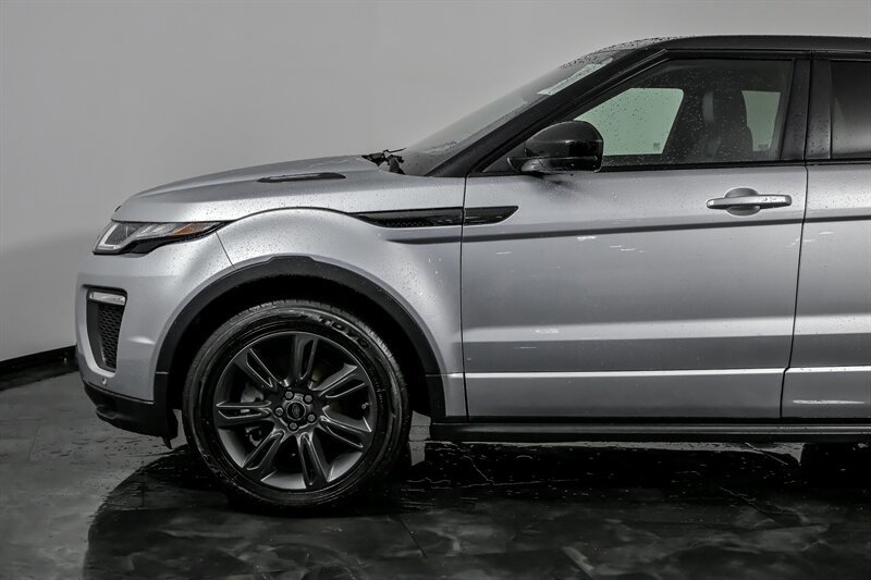 Used 2019 Land Rover Range Rover Evoque SE Premium AWD/4WD image 6