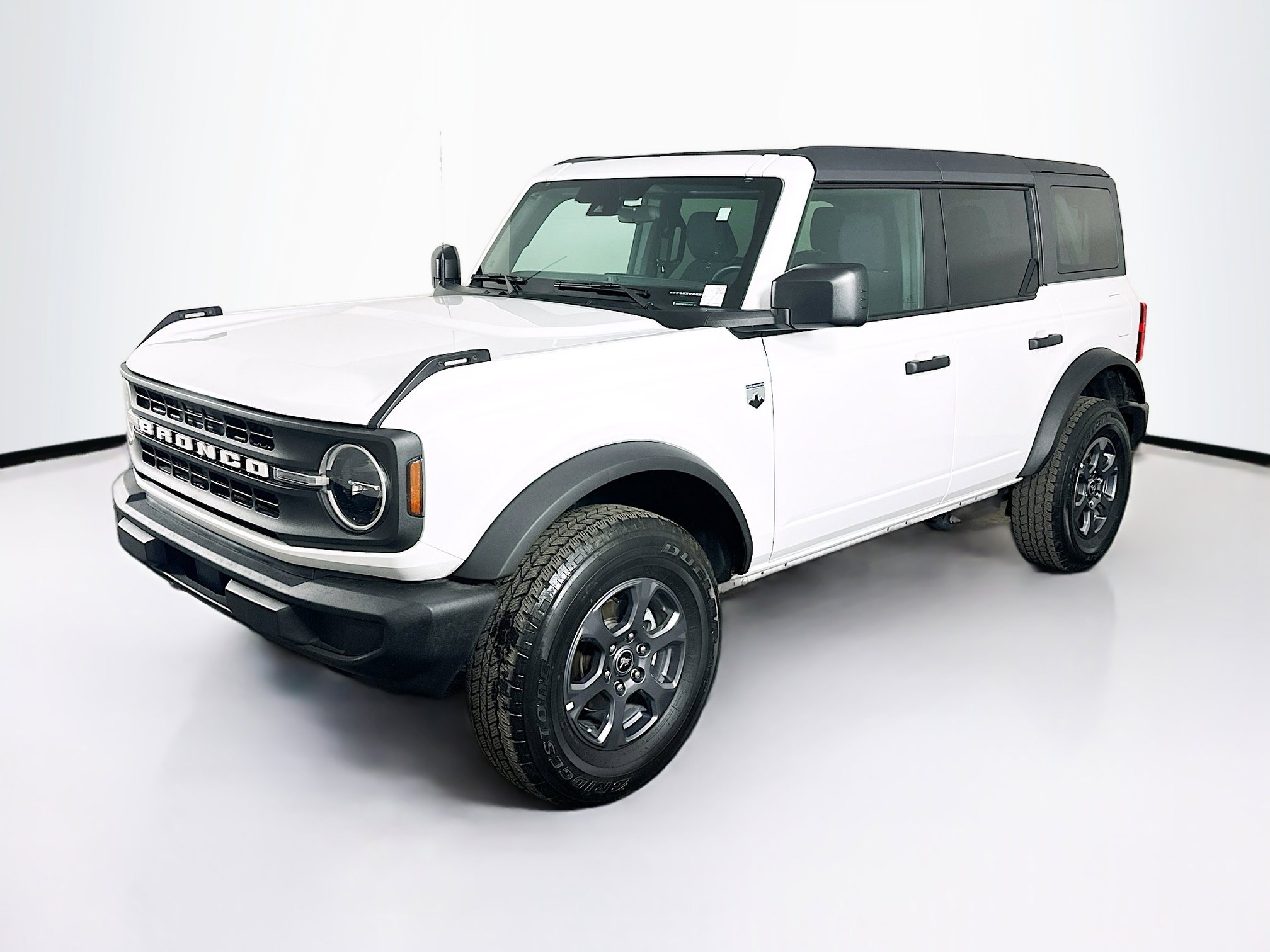 Used 2025 Ford Bronco Big Bend image 3