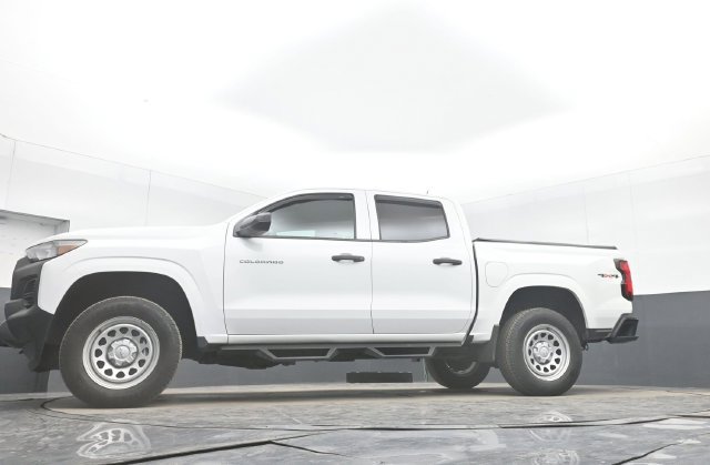 Used 2024 Chevrolet Colorado W/T w/ WT Convenience Package AWD/4WD image 43