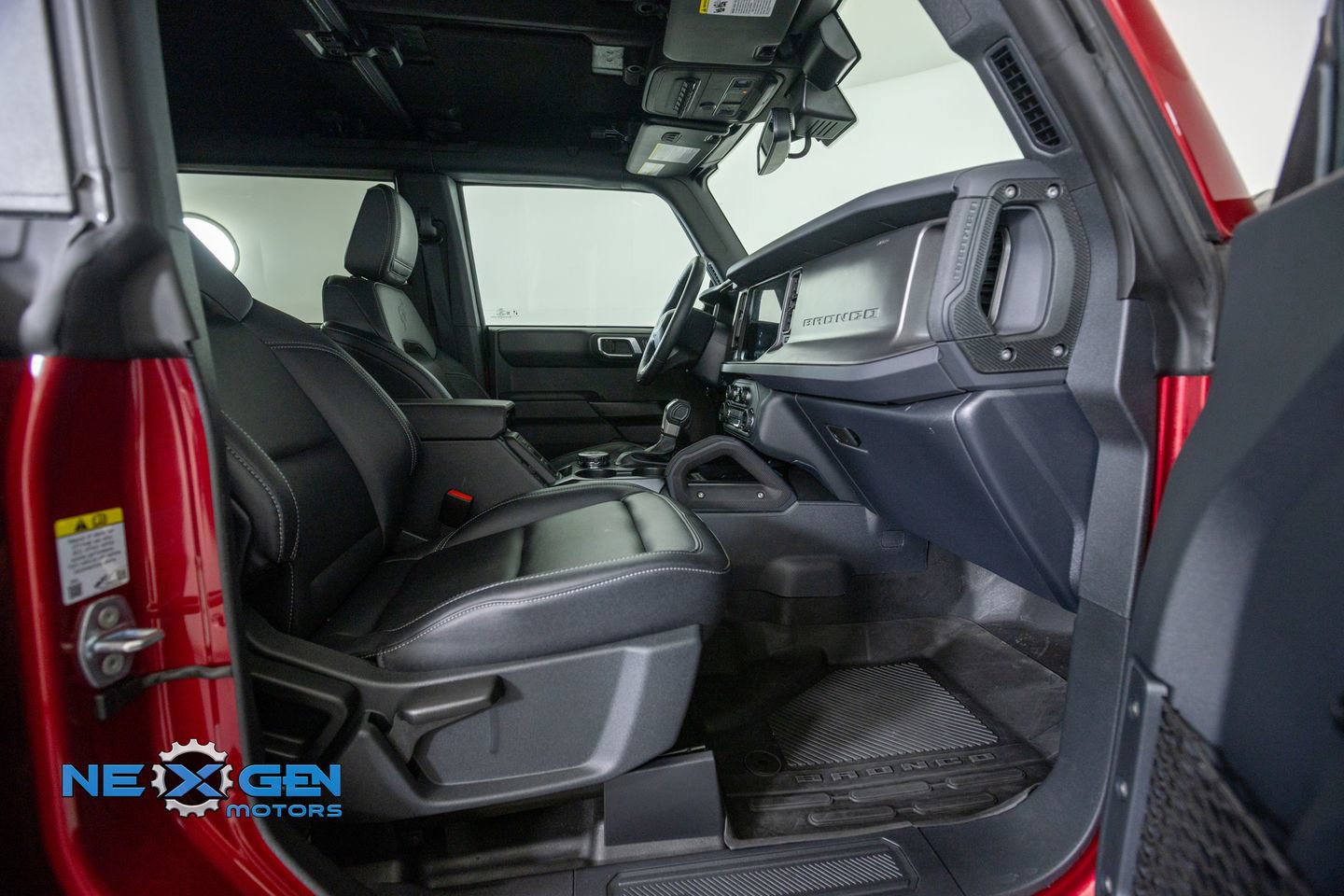 Used 2025 Ford Bronco Badlands AWD/4WD image 47