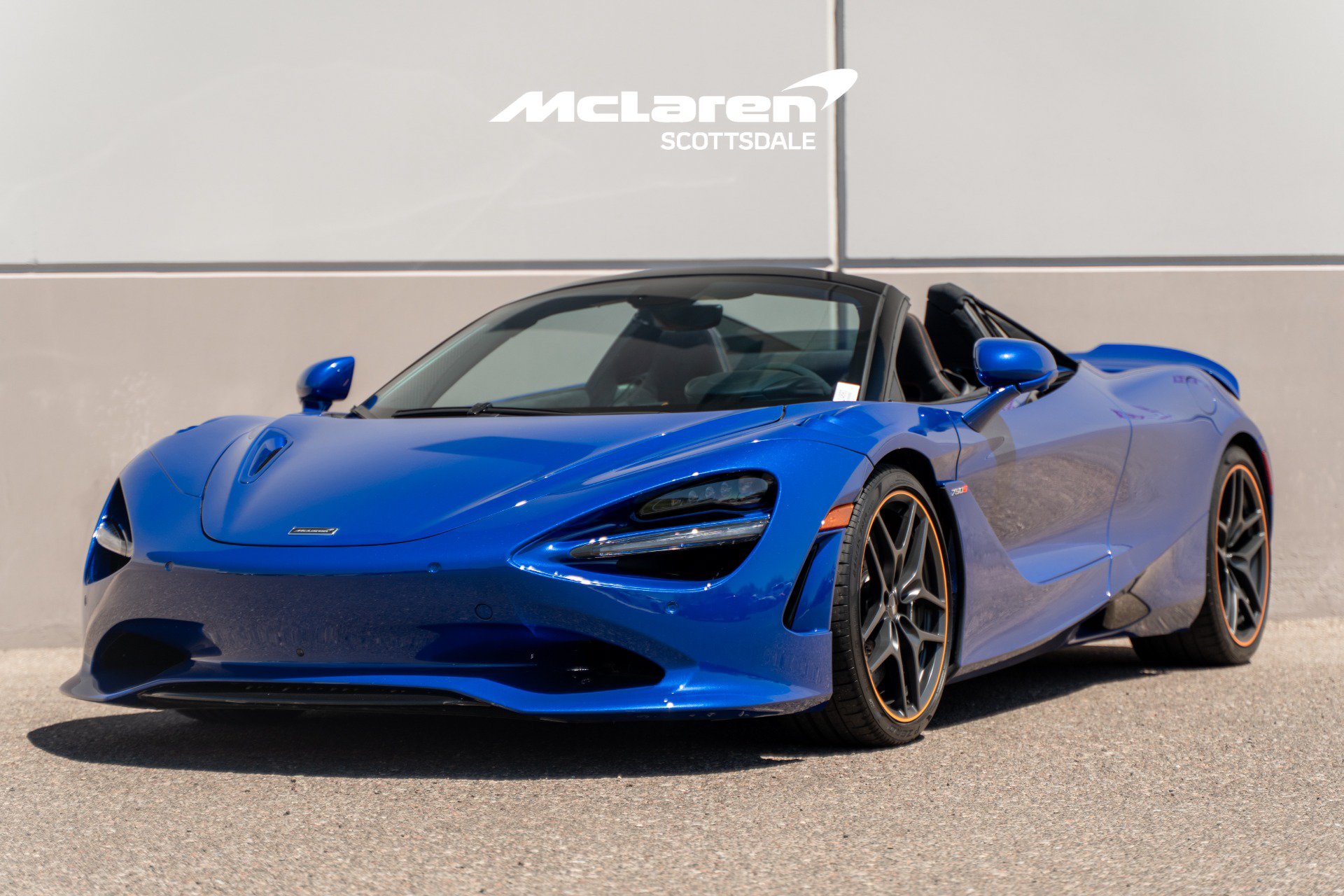 Used 2024 McLaren 750S Spider RWD image 3
