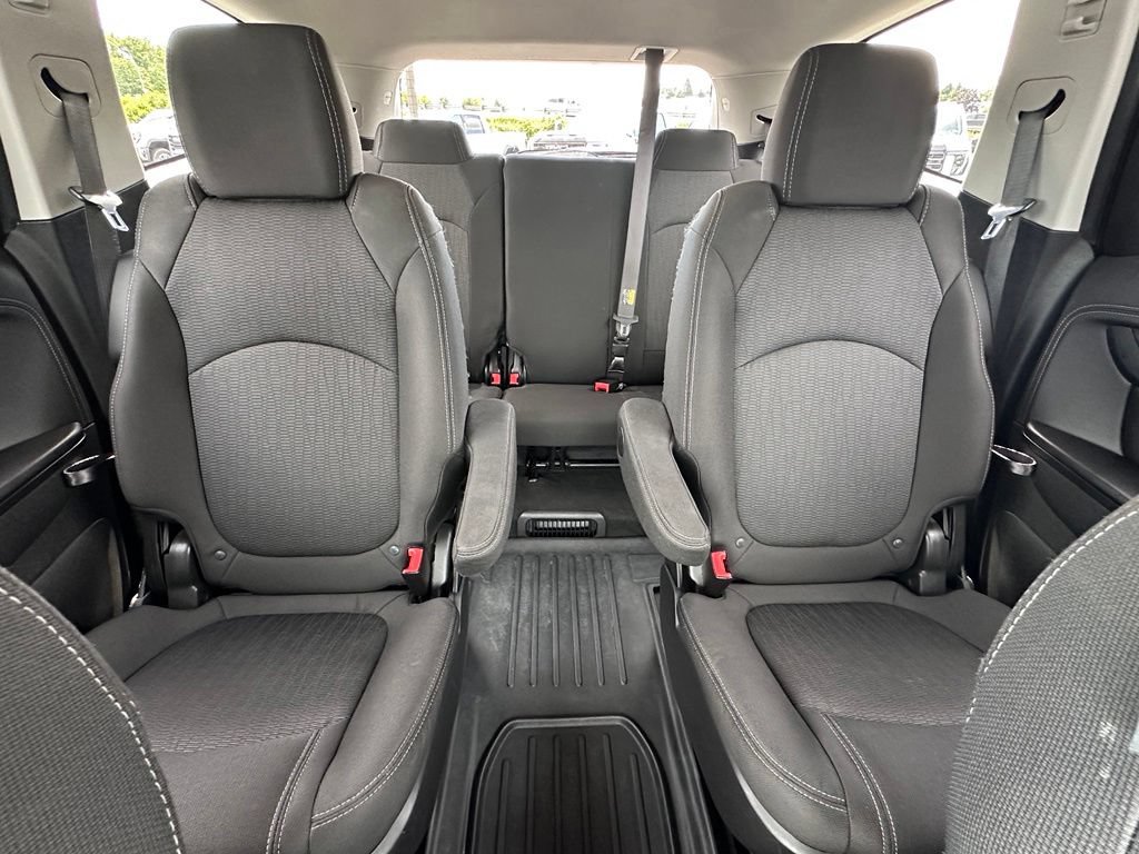Used 2017 Chevrolet Traverse LT w/ Style and Technology Package AWD/4WD image 29