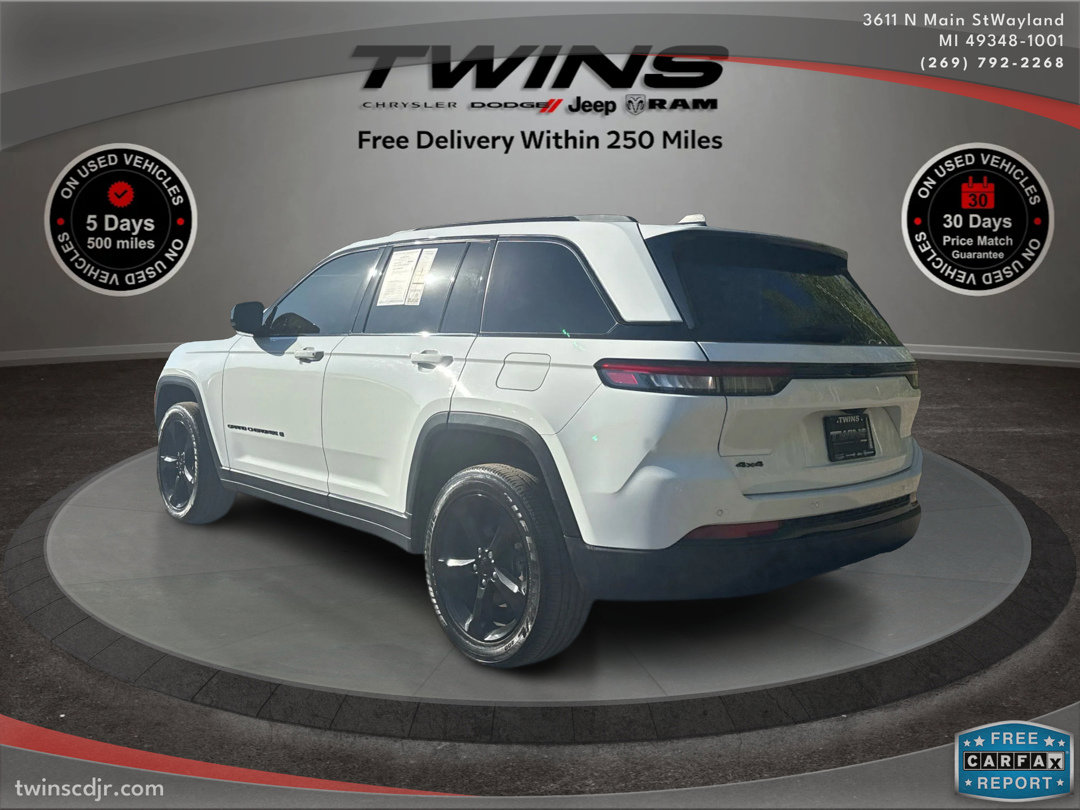 Used 2023 Jeep Grand Cherokee Altitude image 6