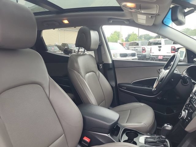 Used 2018 Hyundai Santa Fe Sport w/ 2.4L Tech Package 04 AWD/4WD image 18