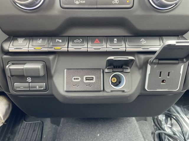 New 2026 Chevrolet Silverado 2500 Custom w/ Custom Value Package AWD/4WD image 18