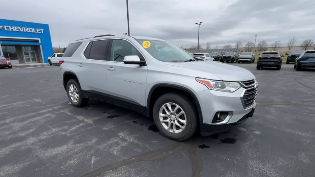 Used 2018 Chevrolet Traverse LT AWD/4WD image 2