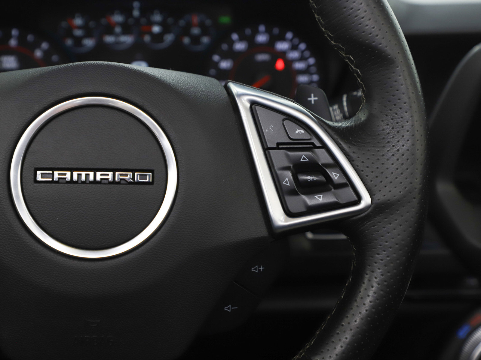 Used 2017 Chevrolet Camaro SS image 28