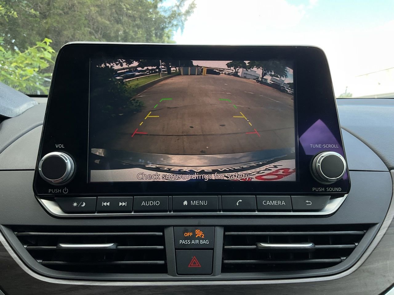 Used 2025 Nissan Altima 2.5 SV FWD image 29