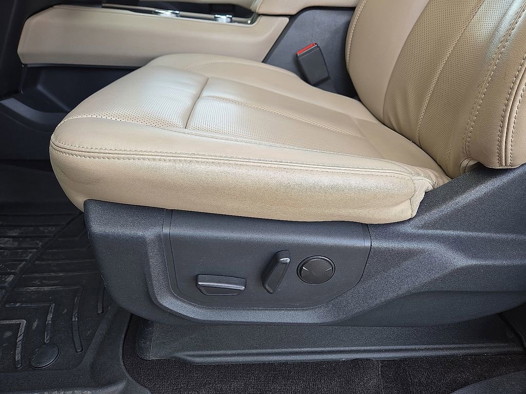 Used 2022 Ford Expedition Max XLT image 25