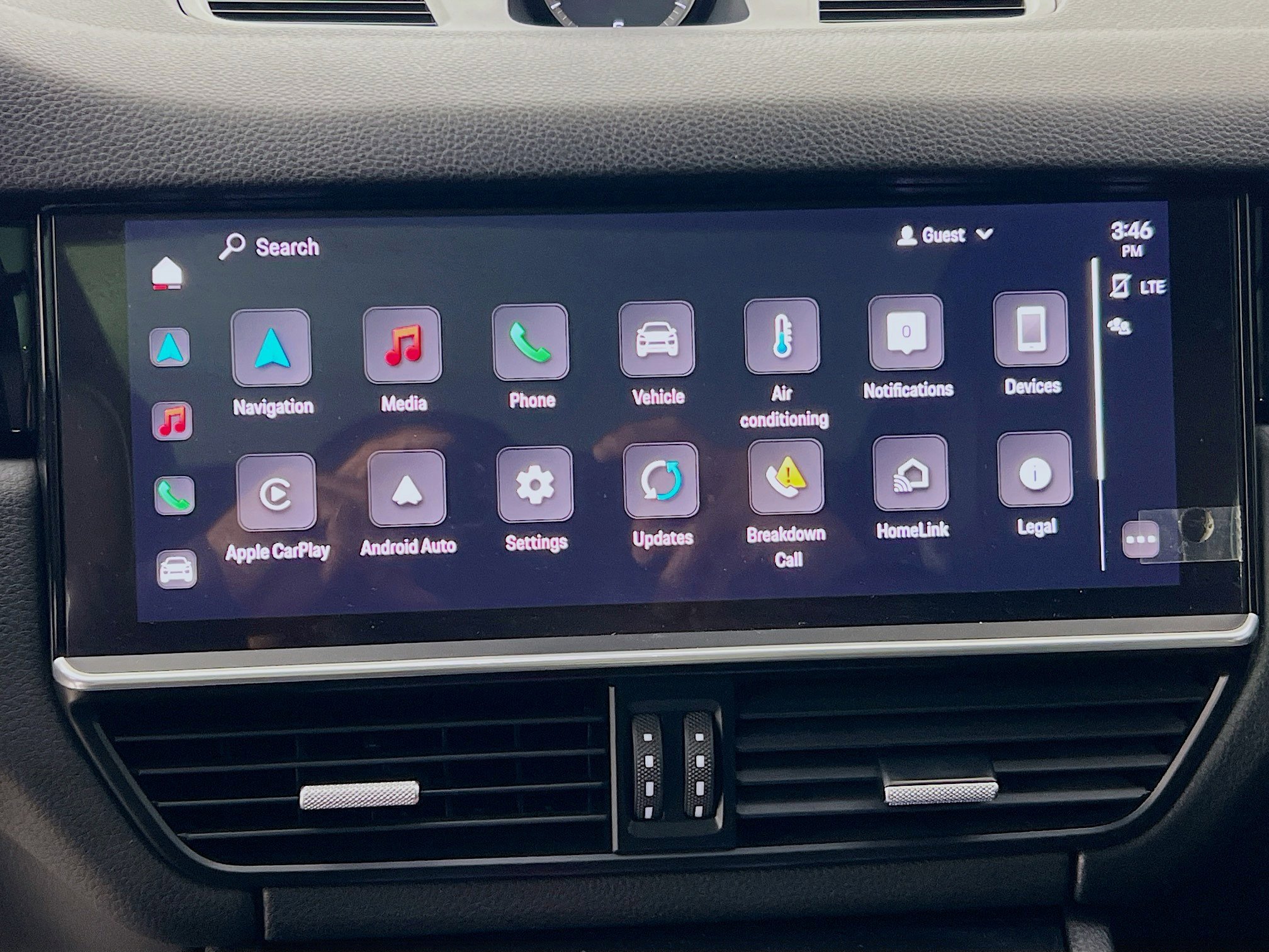 Used 2023 Porsche Cayenne Platinum Edition image 15