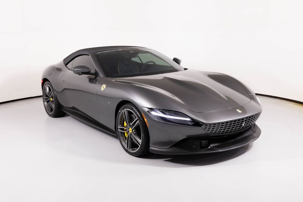 Used 2025 Ferrari Roma Spider RWD image 7