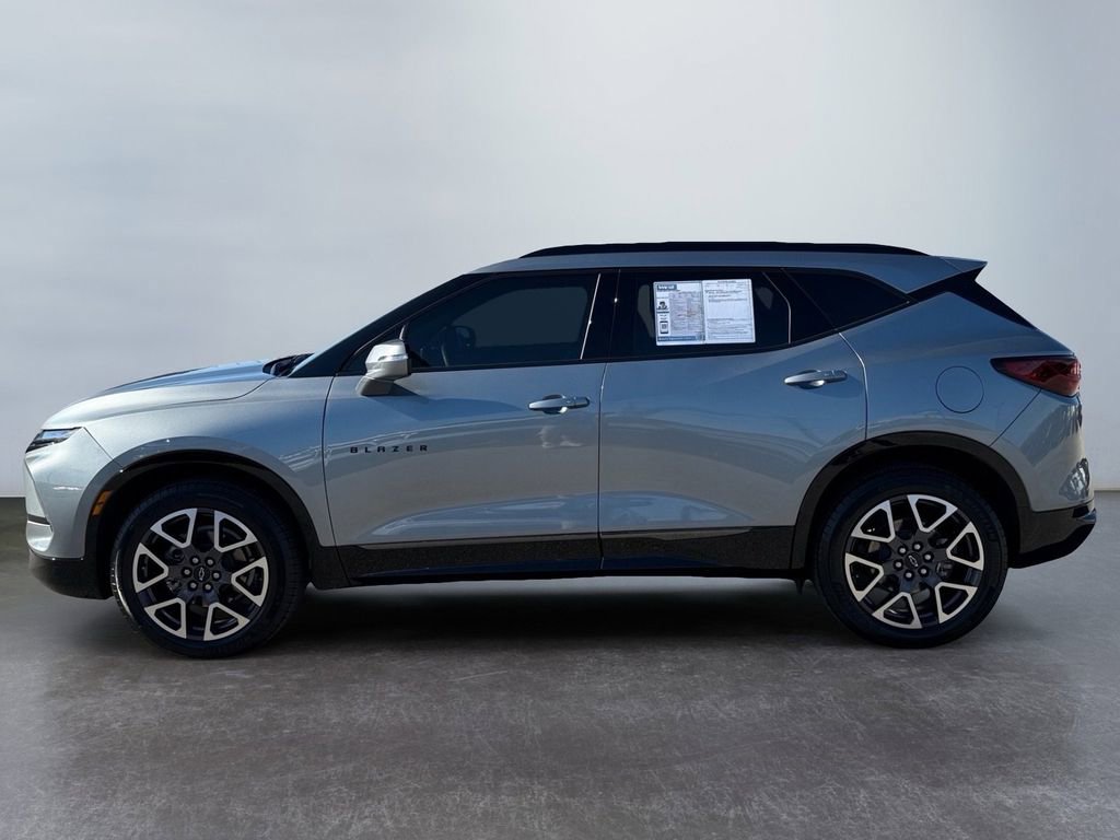Used 2025 Chevrolet Blazer RS image 6