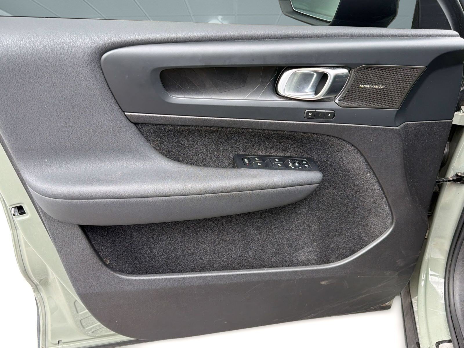 Certified 2023 Volvo C40 P8 Recharge Ultimate AWD/4WD image 25