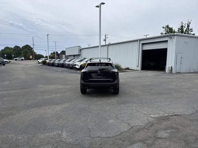 New 2026 Nissan Kicks SR FWD image 6