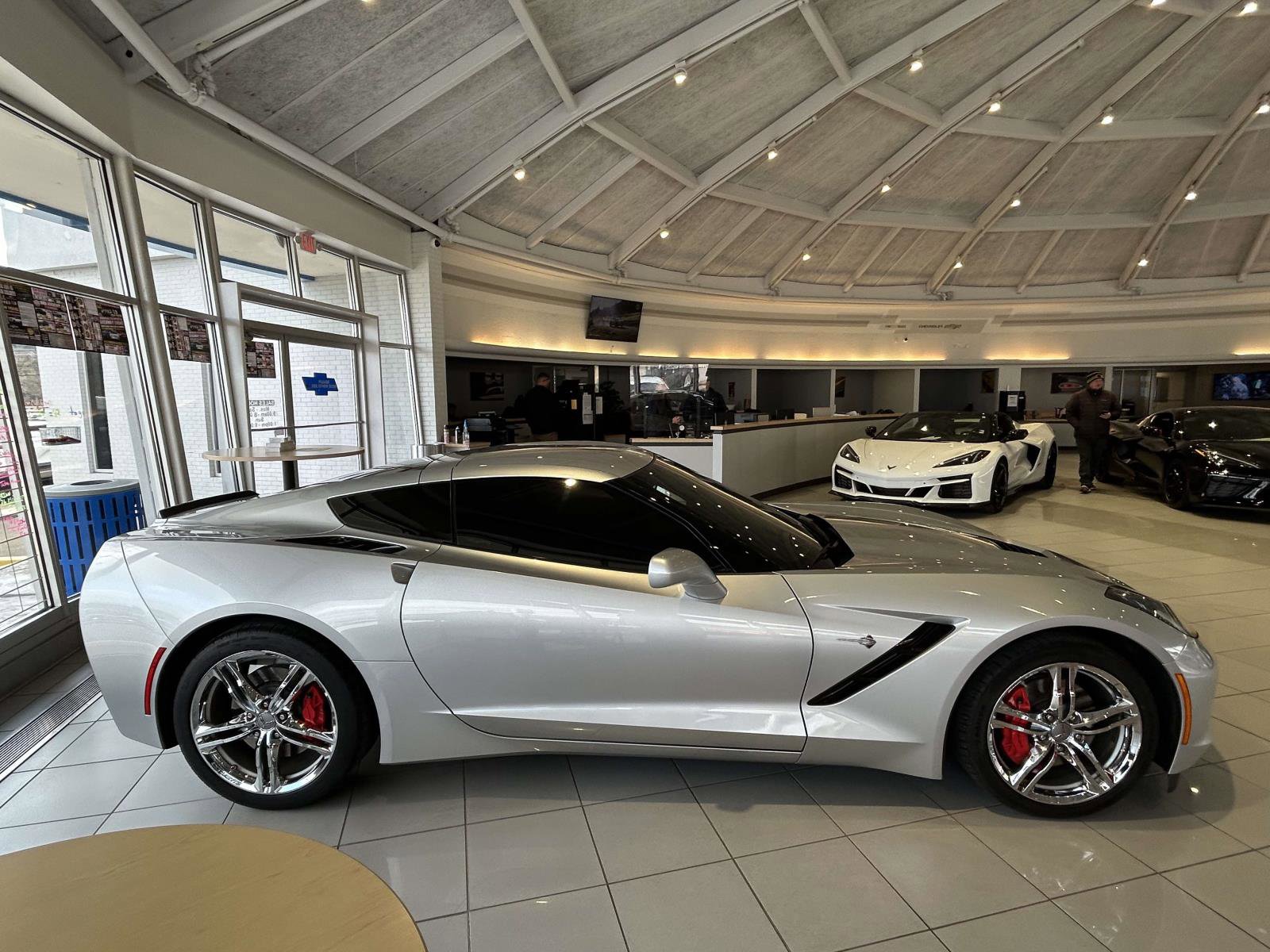 Used 2016 Chevrolet Corvette Stingray Coupe image 2