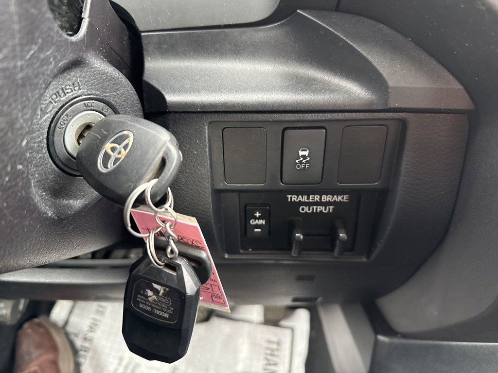 Used 2018 Toyota Tundra SR image 14